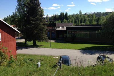 Mustad og lokalet her vi master i dataetterforskning har sittet siste halve året