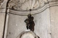 Manneken pis - Denne lille statuen er vist populær her