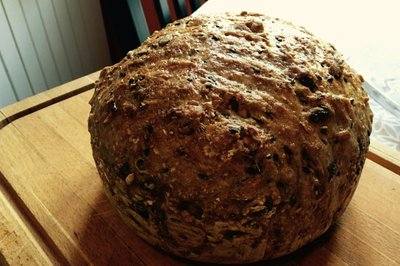 Ny brødoppskrift [1], bakt i kjele i ovnen på 250 grader.