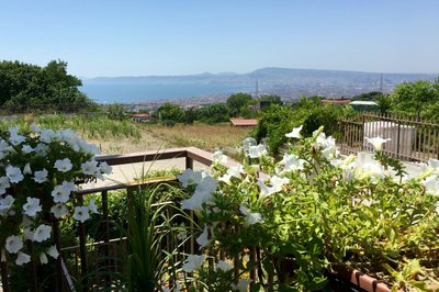 Utsikten fra b&b, ned mot Napoli