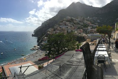 På vei opp mot bussholdeplassen