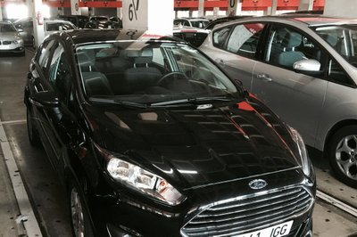 Ford Fiesta, leiebilen... men den manglet en del tilleggsutstyr samt en del hestekrefter sammenliknet med den jeg har.