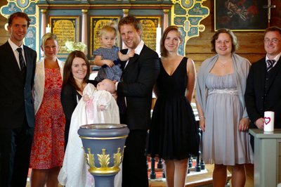 Under dåpen med alle fadderne 