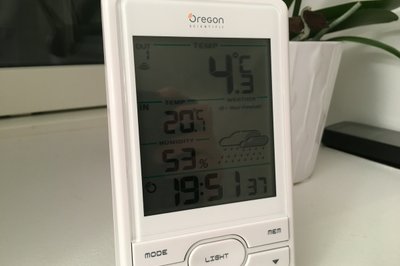 Kjøpte en ny temperaturmåler og fuktmåler - med innebygget værvarsel