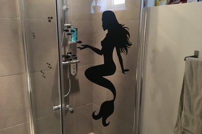 Kjøpte en wallsticker til dusjen