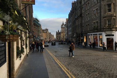 På vei til festningen