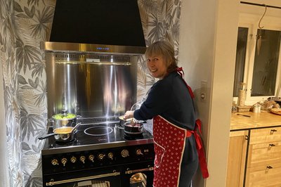 Julaften hos tante. Hun hadde nettopp fått installert ny ovn