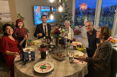 Julaften med besøk av far, farmor og bror