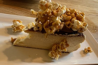 1. mai møtte vi Robin og Ida, og spiste ostekake på Delicatessen på Majorstuen