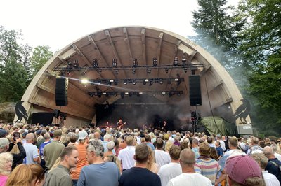 Vi dro ut på konsert og så Delillos og Kari Bremnes