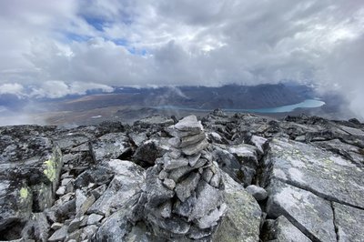 Vi gikk opp fra Bessheim og opp til Nautgardstinden